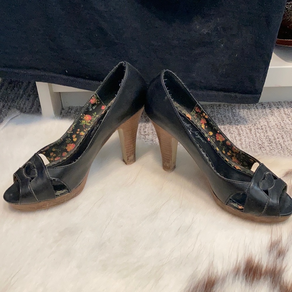 Black peep toe heels